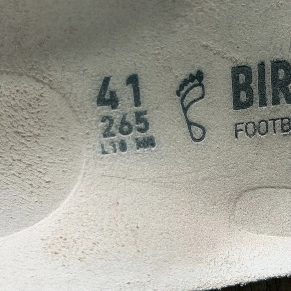 Birkenstock ships within